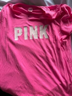 PINK Victoria's Secret Hot Pink Logo Tee